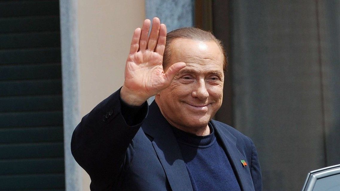 Berlusconi bude mít svou poštovní známku